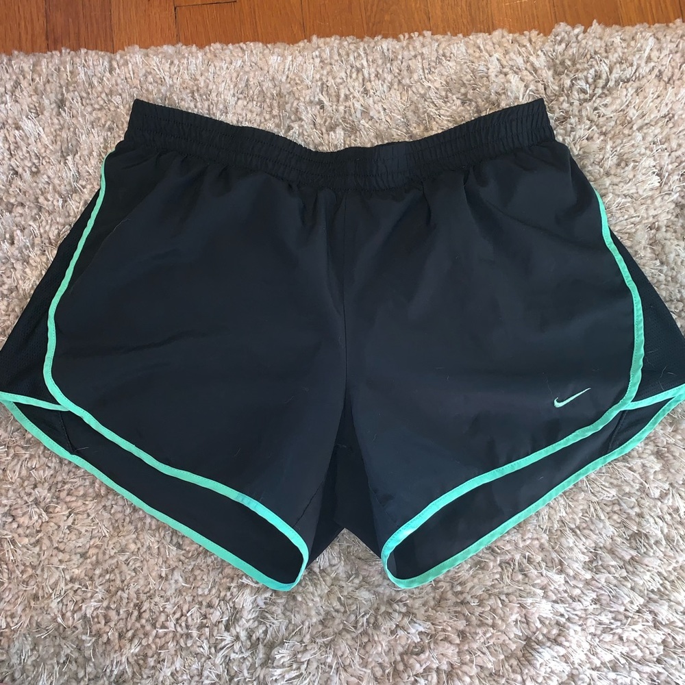 Medium Nike running shorts